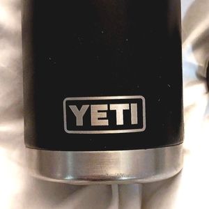 Yeti Rumbler 26oz Black